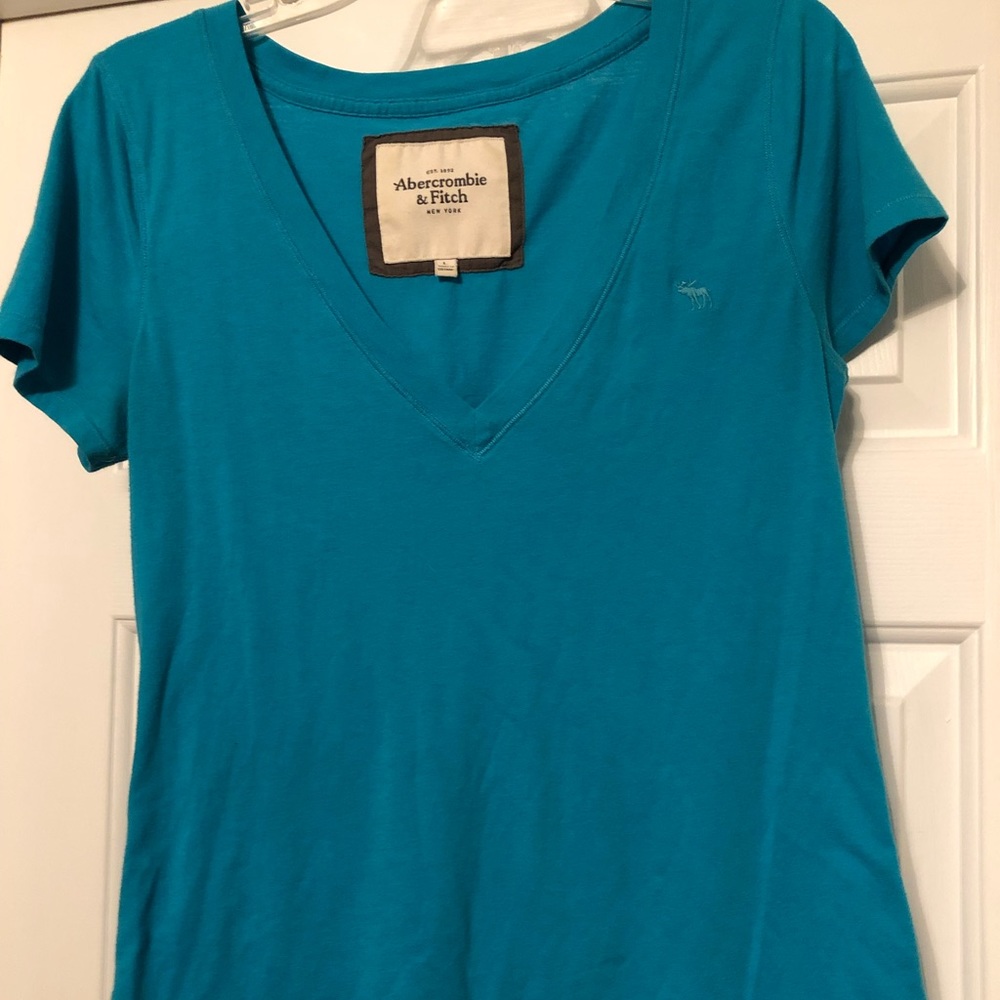 Abercrombie and Fitch t shirt